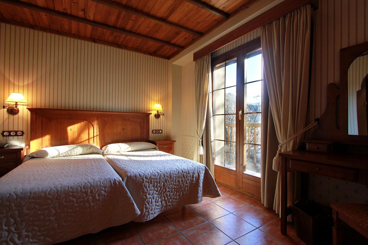 Hotel Bocale Сальєнт-де-Гальєго Екстер'єр фото